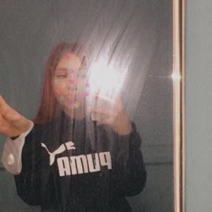 Meet your Posher, Isabella